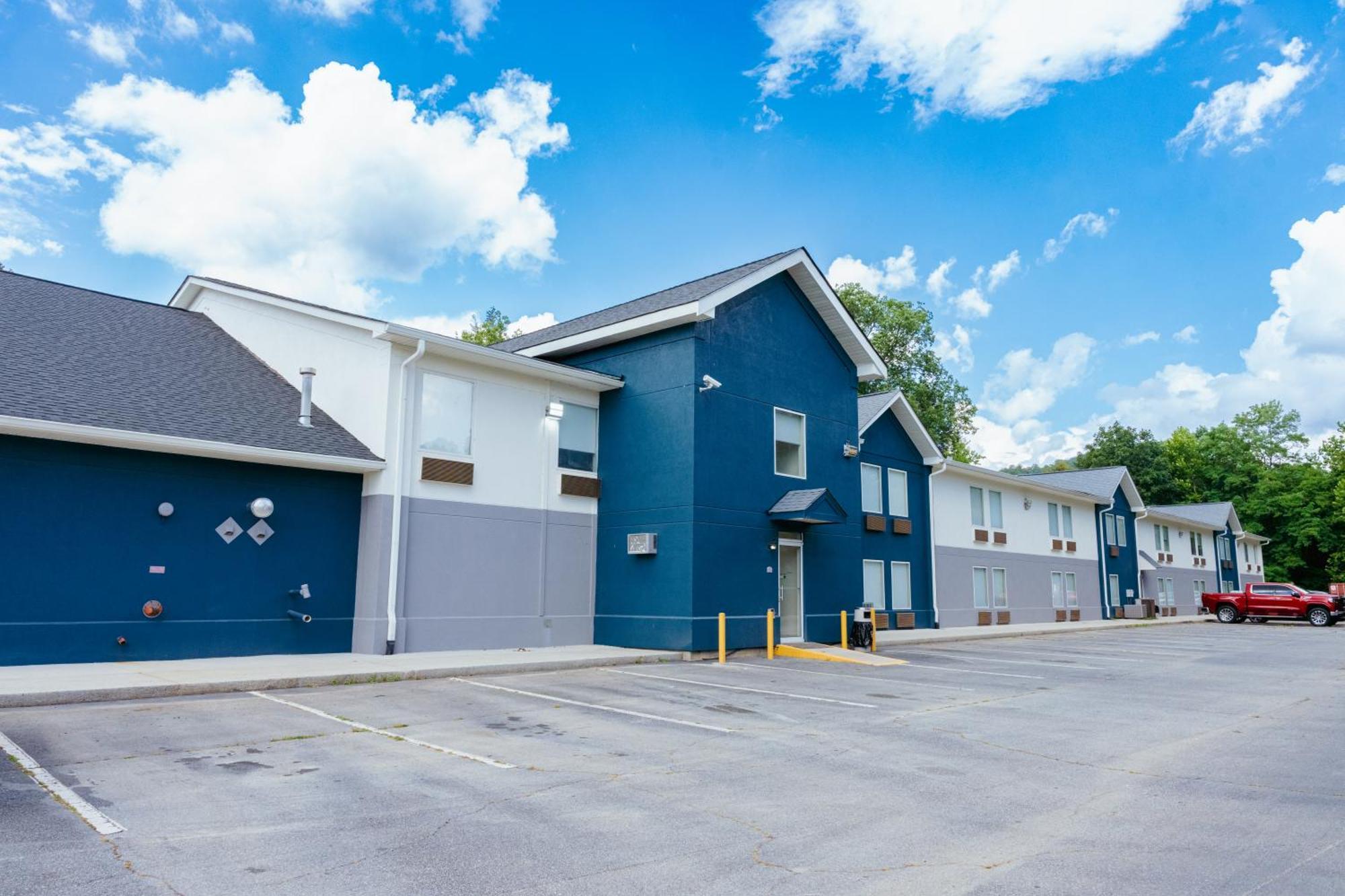 Clarion Pointe-Dillard Near Blue Ridge Mountains酒店 外观 照片