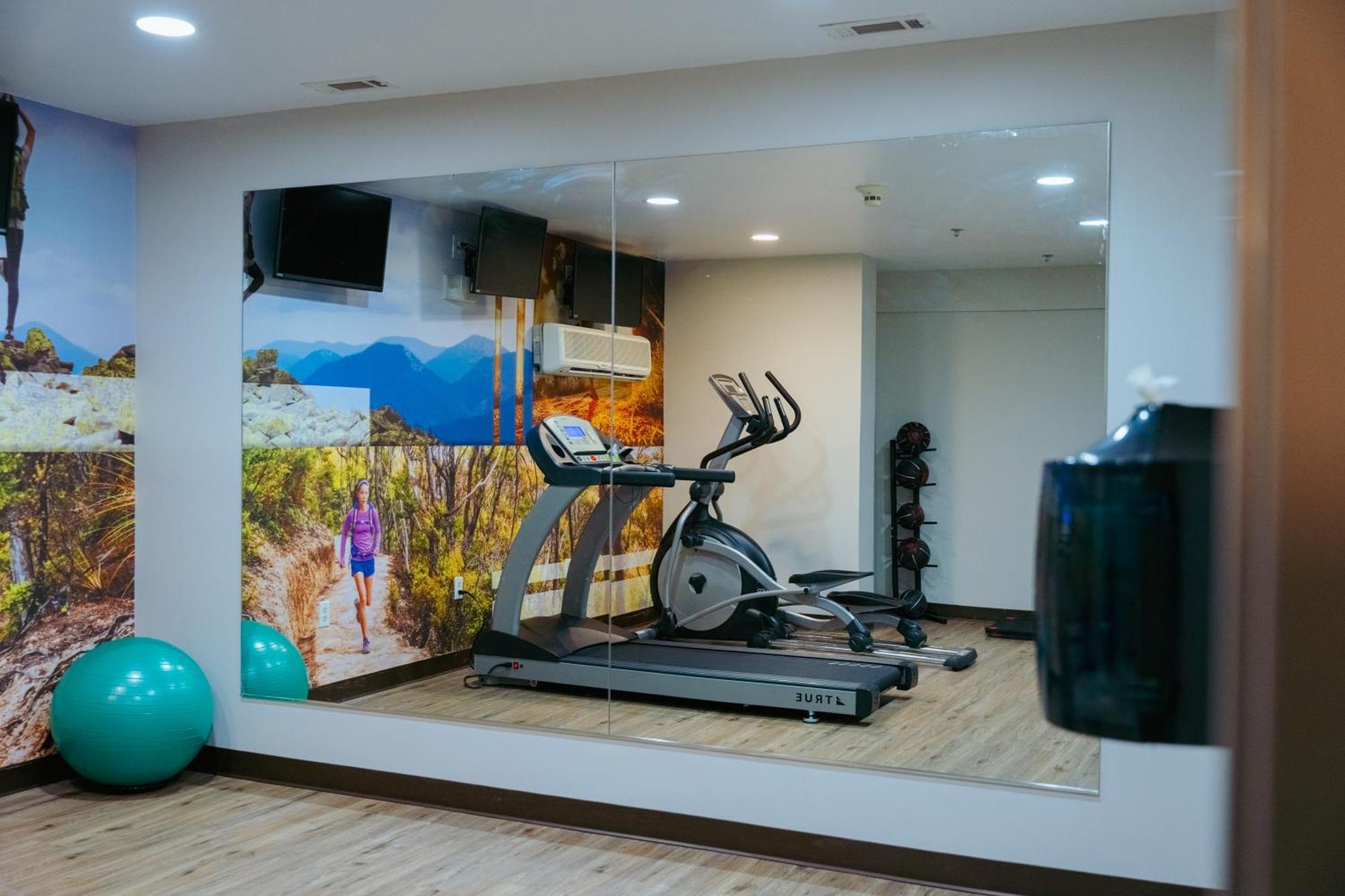 Clarion Pointe-Dillard Near Blue Ridge Mountains酒店 外观 照片