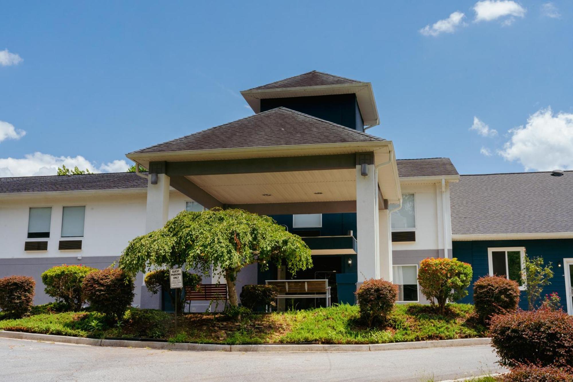 Clarion Pointe-Dillard Near Blue Ridge Mountains酒店 外观 照片